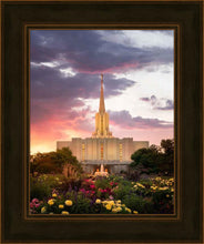 Load image into Gallery viewer, Jordan River Flowers
