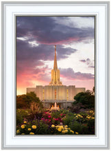 Load image into Gallery viewer, Jordan River Flowers
