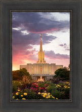Load image into Gallery viewer, Jordan River Flowers

