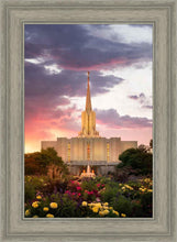 Load image into Gallery viewer, Jordan River Flowers
