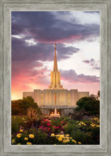 Load image into Gallery viewer, Jordan River Flowers
