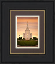 Load image into Gallery viewer, Kansas City Golden
