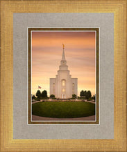 Load image into Gallery viewer, Kansas City Golden
