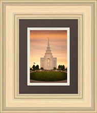 Load image into Gallery viewer, Kansas City Golden
