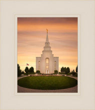 Load image into Gallery viewer, Kansas City Golden
