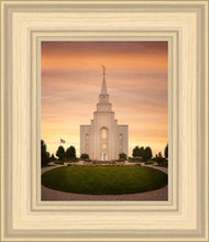 Load image into Gallery viewer, Kansas City Golden

