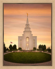 Load image into Gallery viewer, Kansas City Golden
