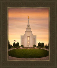 Load image into Gallery viewer, Kansas City Golden

