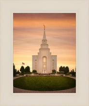Load image into Gallery viewer, Kansas City Golden
