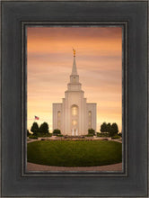 Load image into Gallery viewer, Kansas City Golden
