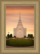 Load image into Gallery viewer, Kansas City Golden
