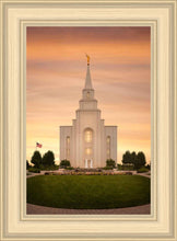 Load image into Gallery viewer, Kansas City Golden
