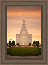 Load image into Gallery viewer, Kansas City Golden
