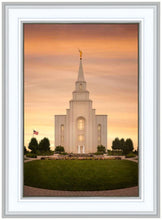 Load image into Gallery viewer, Kansas City Golden
