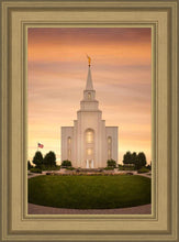 Load image into Gallery viewer, Kansas City Golden
