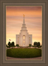 Load image into Gallery viewer, Kansas City Golden
