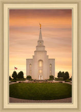 Load image into Gallery viewer, Kansas City Golden
