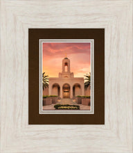 Load image into Gallery viewer, Newport Beach Lift Me Up
