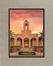Load image into Gallery viewer, Newport Beach Lift Me Up

