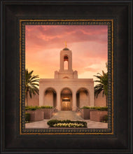 Load image into Gallery viewer, Newport Beach Lift Me Up
