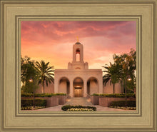 Load image into Gallery viewer, Newport Beach Lift Me Up
