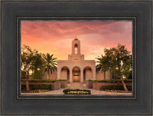 Load image into Gallery viewer, Newport Beach Lift Me Up

