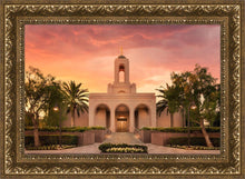 Load image into Gallery viewer, Newport Beach Lift Me Up
