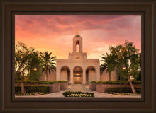 Load image into Gallery viewer, Newport Beach Lift Me Up
