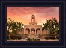 Load image into Gallery viewer, Newport Beach Lift Me Up
