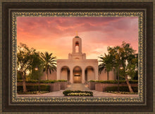 Load image into Gallery viewer, Newport Beach Lift Me Up
