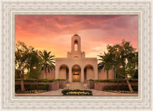 Load image into Gallery viewer, Newport Beach Lift Me Up
