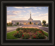 Load image into Gallery viewer, Reno Flowers
