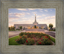 Load image into Gallery viewer, Reno Flowers
