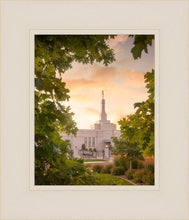 Load image into Gallery viewer, Reno Gardens
