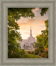 Load image into Gallery viewer, Reno Gardens

