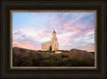 Load image into Gallery viewer, Cedar City Spring
