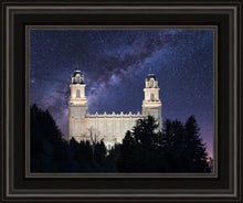 Load image into Gallery viewer, Manti Celestial
