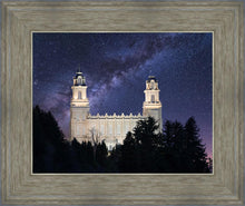 Load image into Gallery viewer, Manti Celestial
