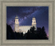 Load image into Gallery viewer, Manti Celestial
