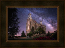 Load image into Gallery viewer, Logan Celestial
