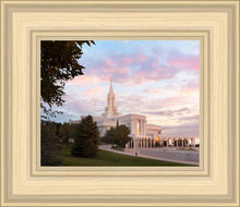 Load image into Gallery viewer, Bountiful Pastel Light
