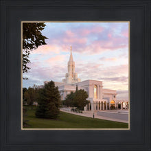 Load image into Gallery viewer, Bountiful Pastel Light
