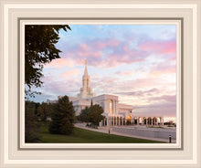Load image into Gallery viewer, Bountiful Pastel Light
