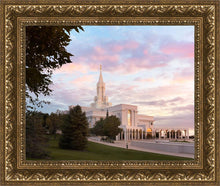 Load image into Gallery viewer, Bountiful Pastel Light
