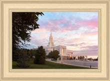 Load image into Gallery viewer, Bountiful Pastel Light
