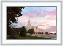 Load image into Gallery viewer, Bountiful Pastel Light

