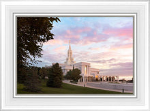 Load image into Gallery viewer, Bountiful Pastel Light
