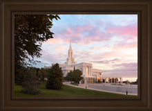 Load image into Gallery viewer, Bountiful Pastel Light

