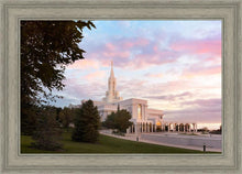 Load image into Gallery viewer, Bountiful Pastel Light
