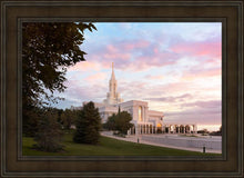 Load image into Gallery viewer, Bountiful Pastel Light
